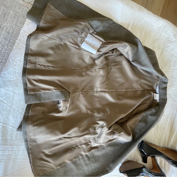 BARNEYS Italian Wool ladies suit Y2K Tan size 8 - Picture 5 of 9